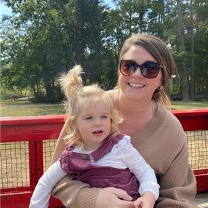 Meet your Posher, Brooke